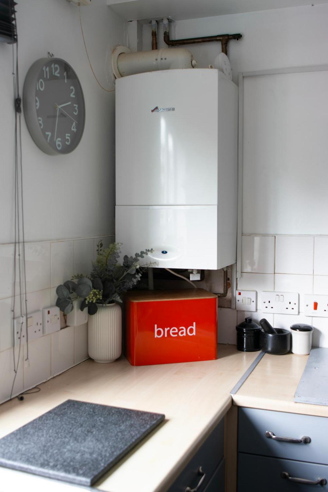 Well-Equipped 4 Bedroom House Close To City Centre Leeds  Luaran gambar