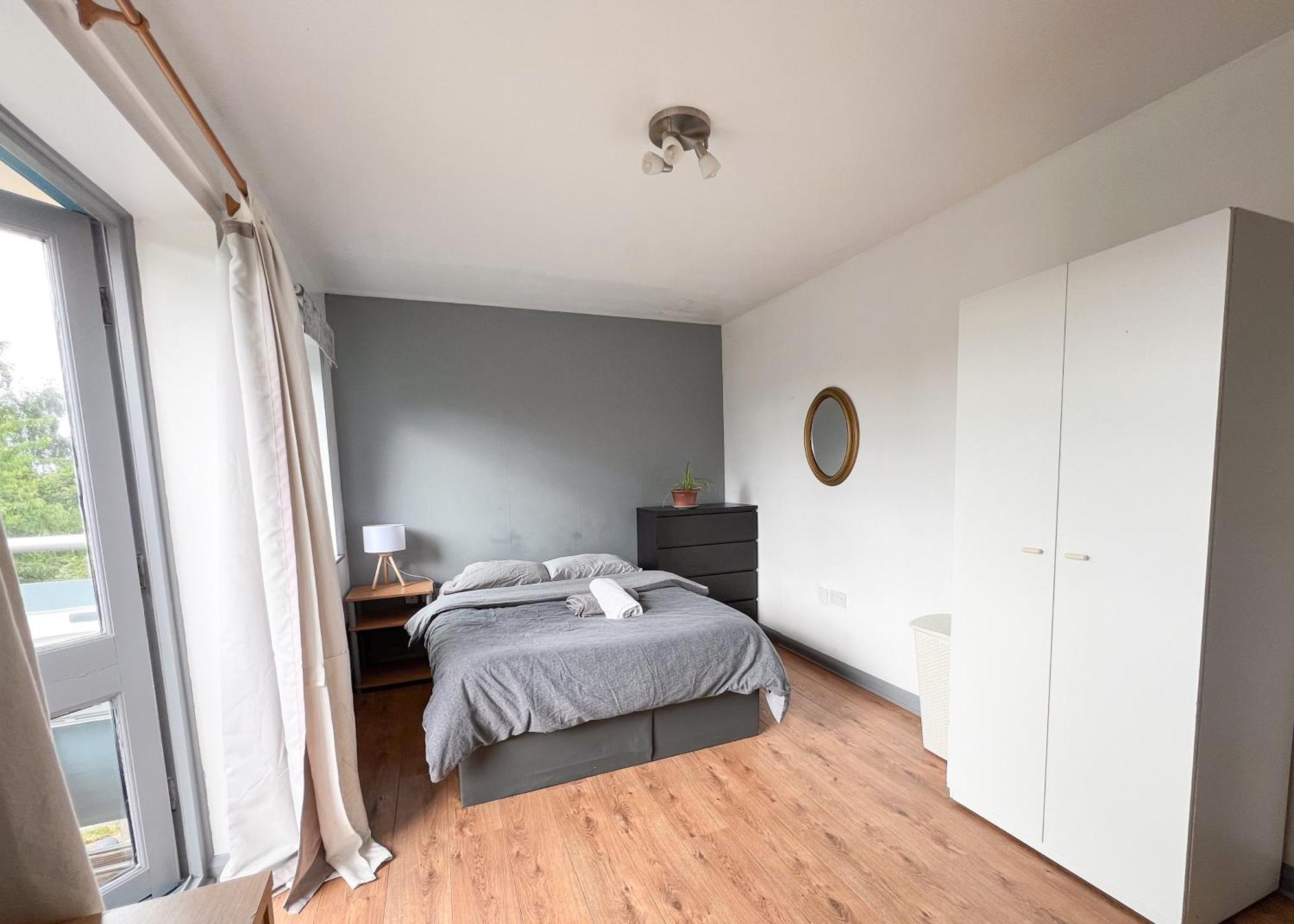 Well-Equipped 4 Bedroom House Close To City Centre Leeds  Luaran gambar