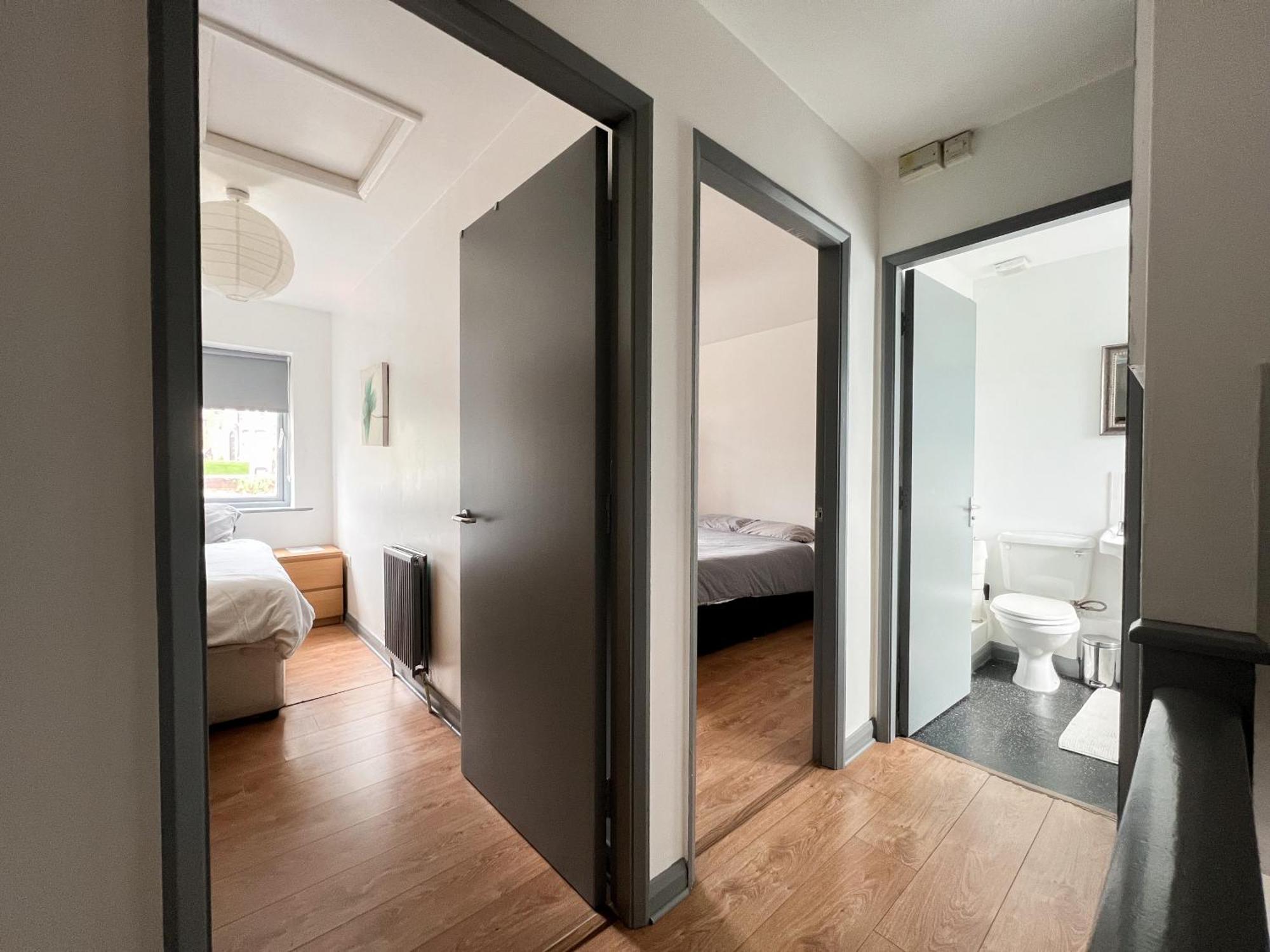 Well-Equipped 4 Bedroom House Close To City Centre Leeds  Luaran gambar